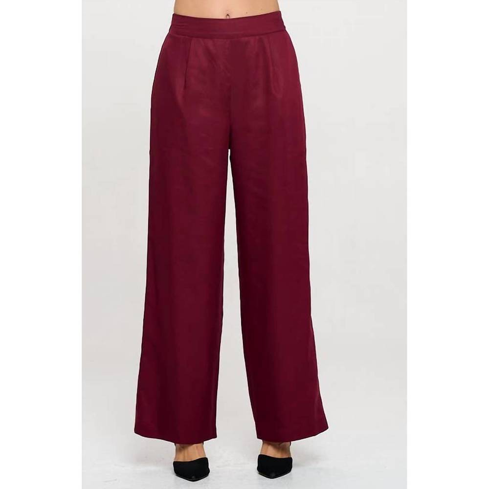 NEW RENEEC. solid straight leg pants with pockets in burgundy